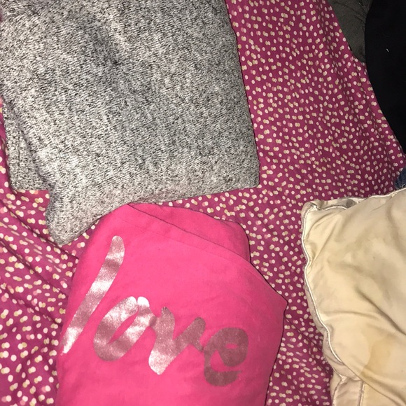 LOT CLOTHES - Picture 3 of 8